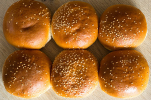 Hobbs House Bakery Ultimate Burger Baps Seeded (x6)