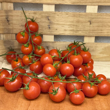 Tomatoes ~ Cherry on the Vine ~ Organic ~ 250g