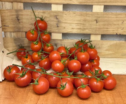 Tomatoes ~ Cherry on the Vine ~ Organic ~ 250g