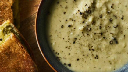 Yeo Valley Hearty Leek Potato & Cheddar Fresh Soup Organic