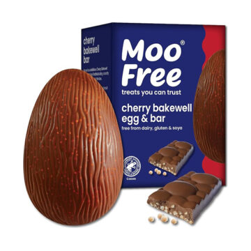 Moo Free Cherry Bakewell Egg & Bar 135g